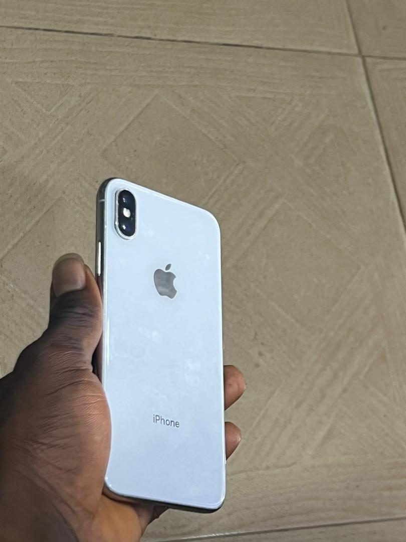 iPhone X 